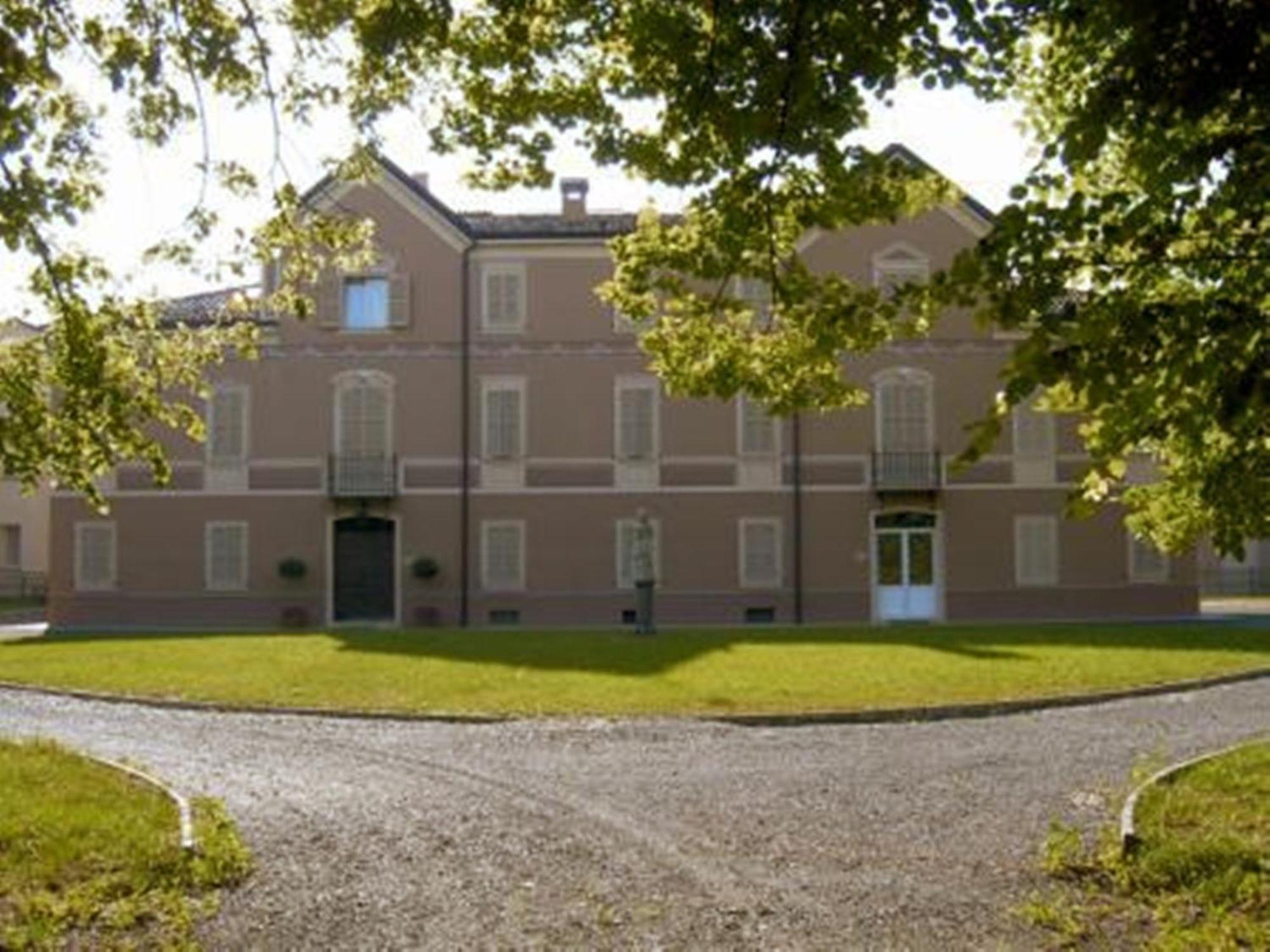 Villa Meli Lupi - Residenze Temporanee Parma Exteriör bild