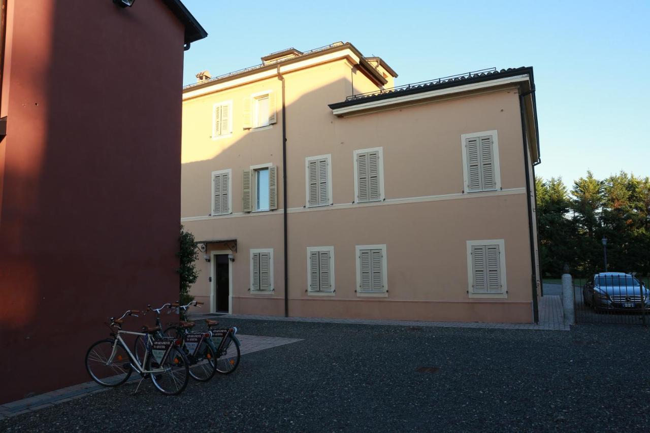 Villa Meli Lupi - Residenze Temporanee Parma Exteriör bild