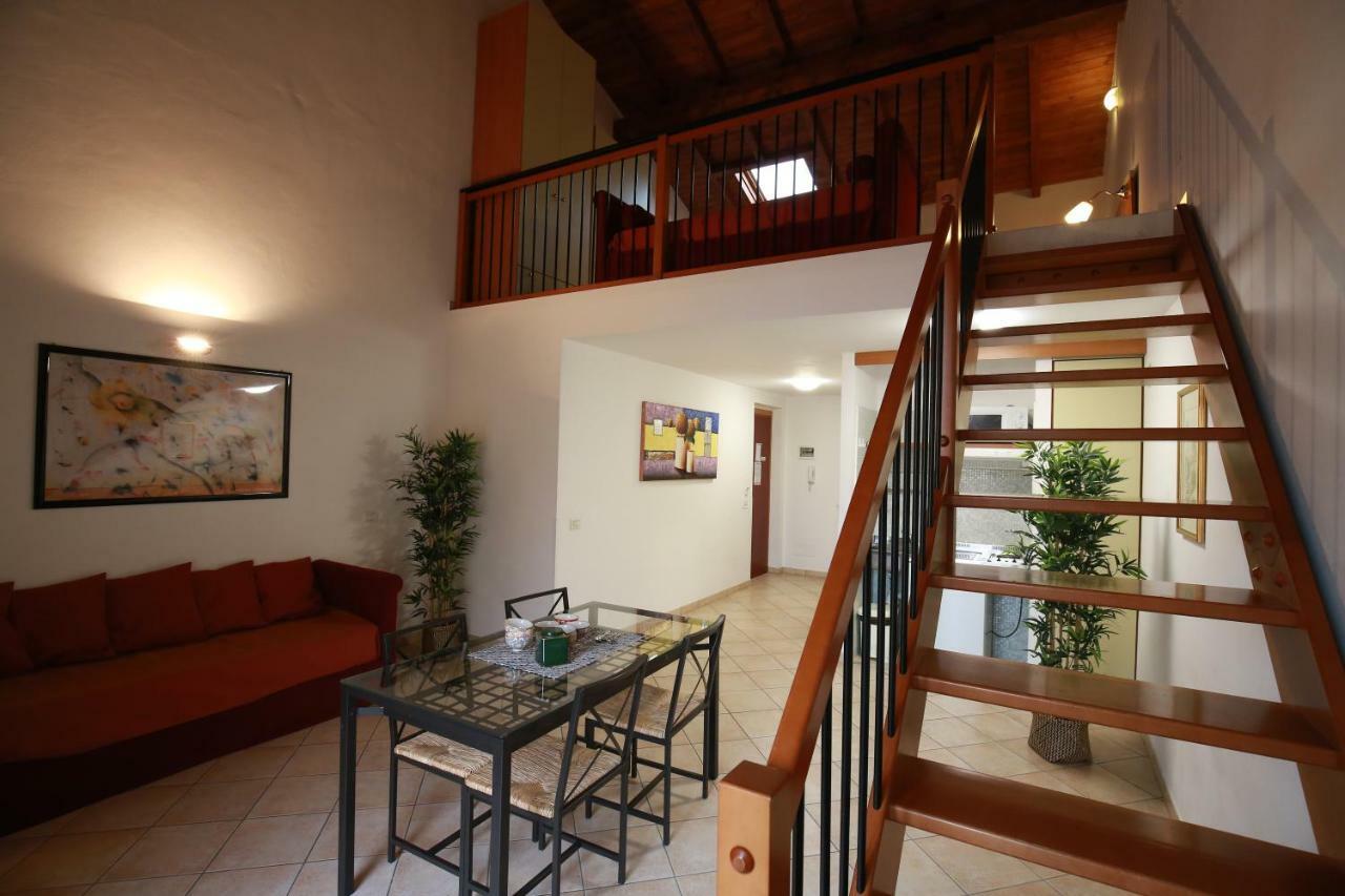 Villa Meli Lupi - Residenze Temporanee Parma Exteriör bild